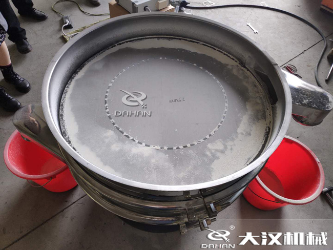篩分過(guò)程中帶有水分的物料會(huì)影響篩分效果嗎？